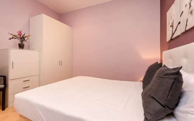 Fantastic 2 Bed Near Plaza Catalunya