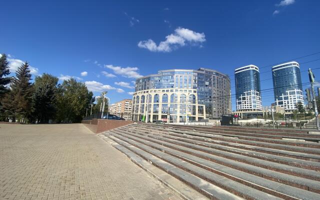 4 Ugla (Четыре угла) на Максима Горького 150