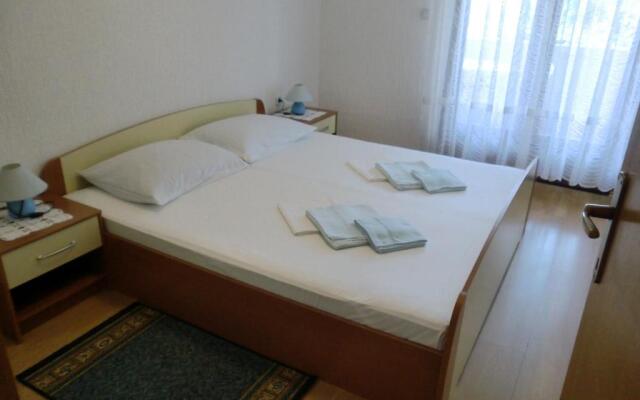 Apartments Markas
