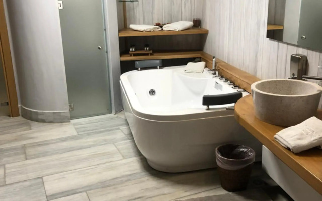 Valeni Boutique Hotel