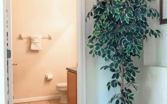 Crescent Lakes Villa