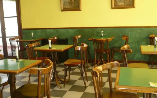 Hotel San Cayetano