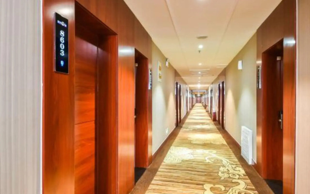 Yake E-Home Hotel (South Square of Shijiazhuang North Railway Station)