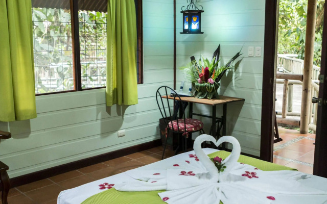 Aninga Lodge