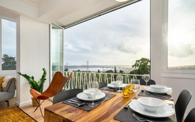 270 Panoramic View Premium Apartment