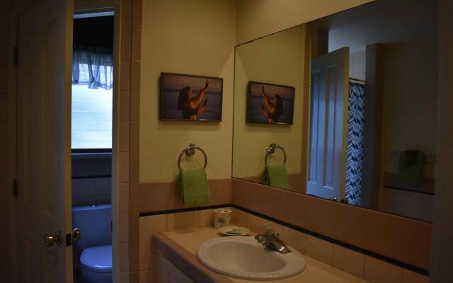 Nona Lani Cottages