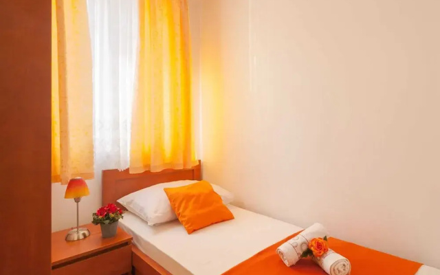 Apartments Island Beat - Two Bedroom Apartment With Balcony