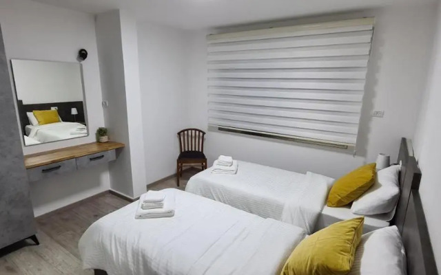 Maria's GuestHouse - Uphill View of Nazareth F