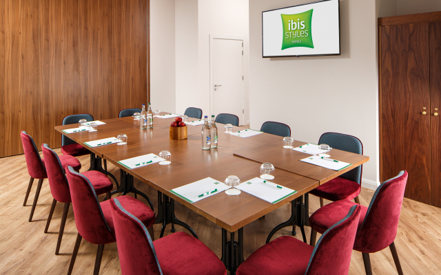 IBIS STYLES London Heathrow East