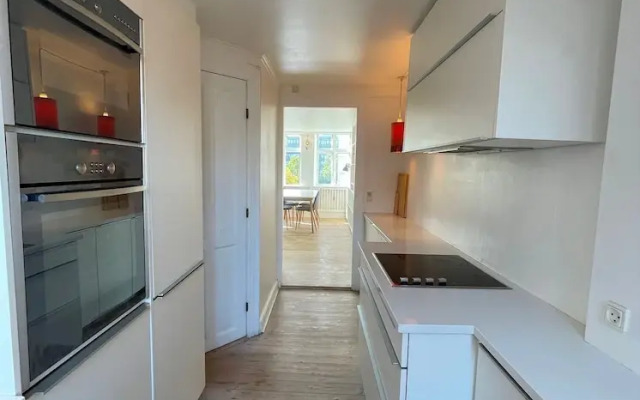 Elegant Apartment In Central