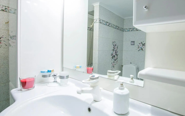 Spacious Apartment Next To Metro - Marousi