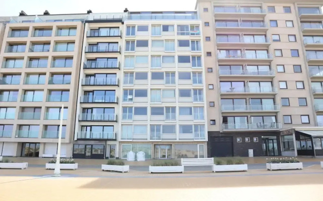 Apartment in Nieuwpoort With Stunning Sea Views