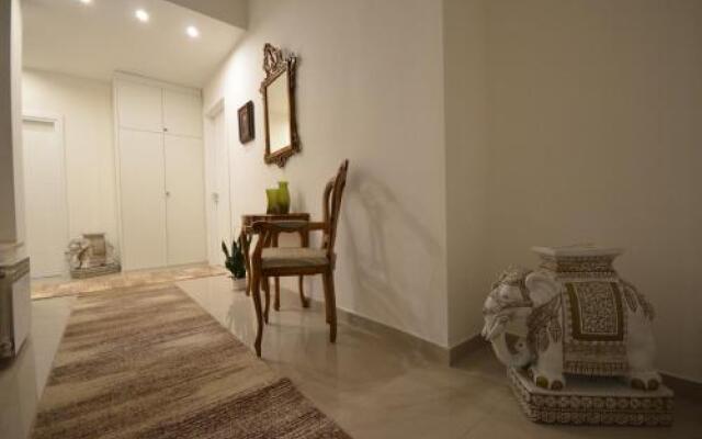 Downtown Luxury Apartment