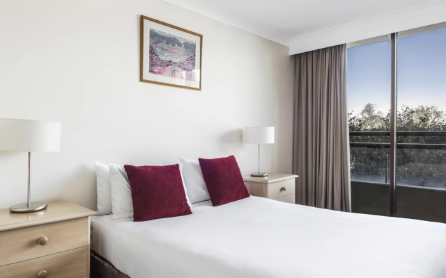 BreakFree Capital Tower – Guest Rooms – Canberra