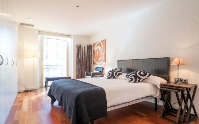 Unique Rentals Placa Catalunya