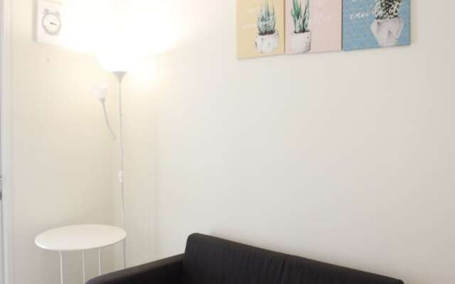 Stylish 1BR Apartment at Parahyangan Residence near UNPAR