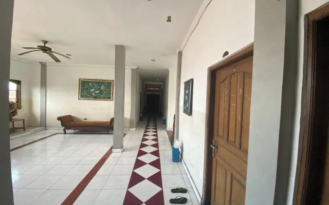 Hotel Candra Adigraha