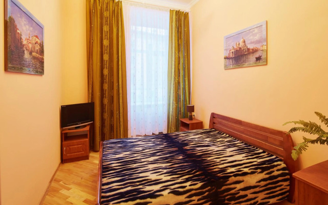 Apartment on Krakovskaya