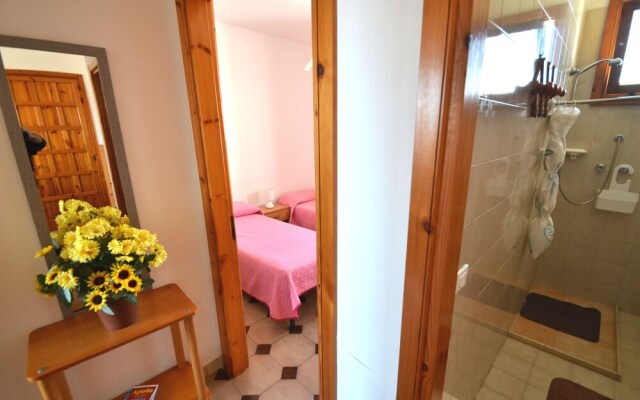 Air-conditioned Yoko Holiday Home for 5 Guests