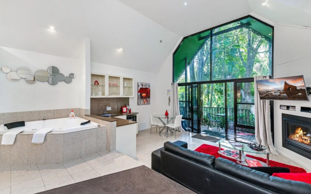 Linger A While Chalet