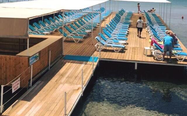 Sultans - Kings Hotel