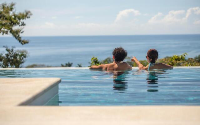 Adeluna Luxury Villas