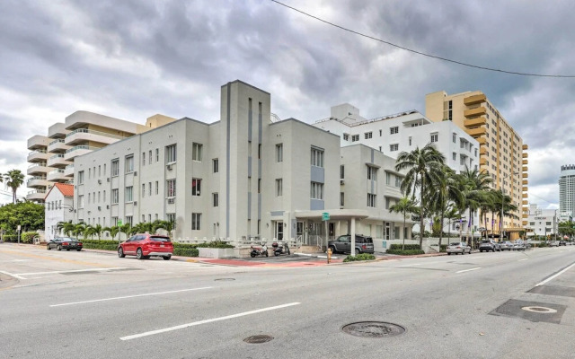 Sunny Miami Beach Condo Steps to Boardwalk!
