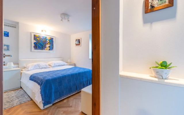 Apartment Mair