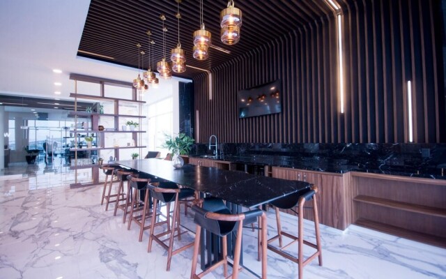 Real View Towers E703 by Casago