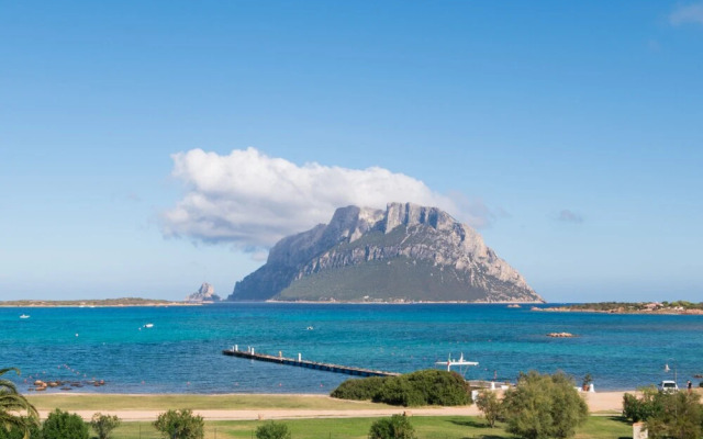 Il Vecchio Faro Dalia 6 50m From The Sea