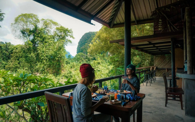 Anurak Community Lodge