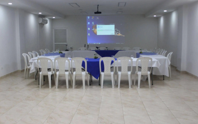 Hotel Metropolitana Plaza