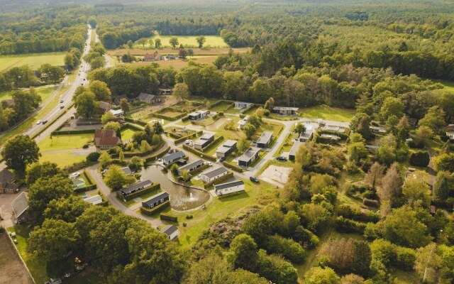 Comfortable Chalet on the Edge of the Forest