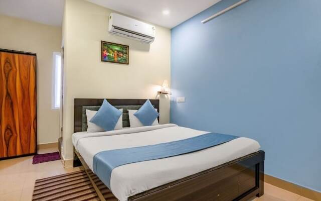 iROOMZ KSR Luxury Rooms