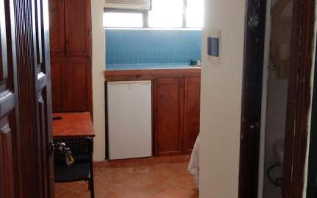 Adriano's Apartahotel