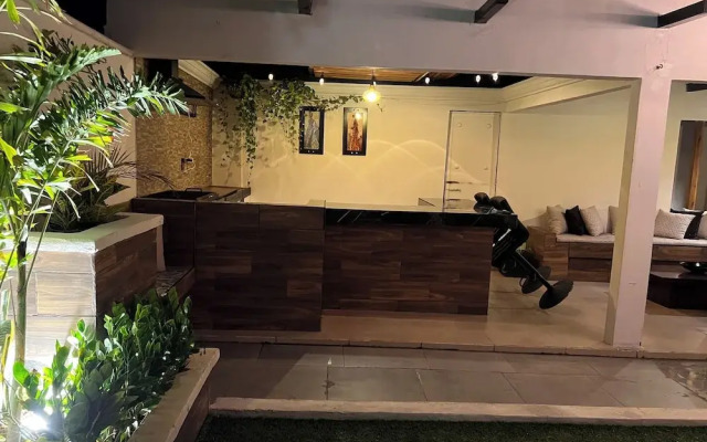 Black Tree Hotel Boutique