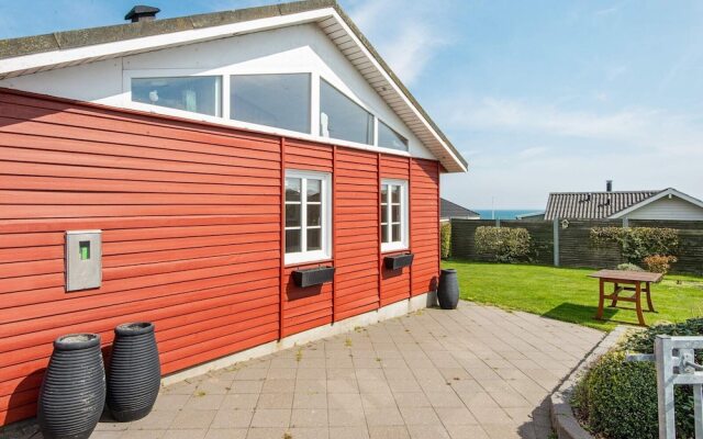 6 Person Holiday Home in Hejls