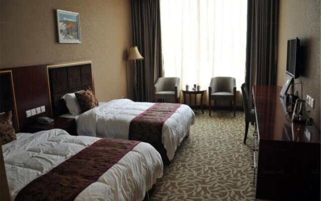 Golden Beach Hotel