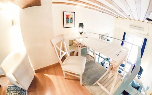 Lollipop Flats City Centre Grand Suite