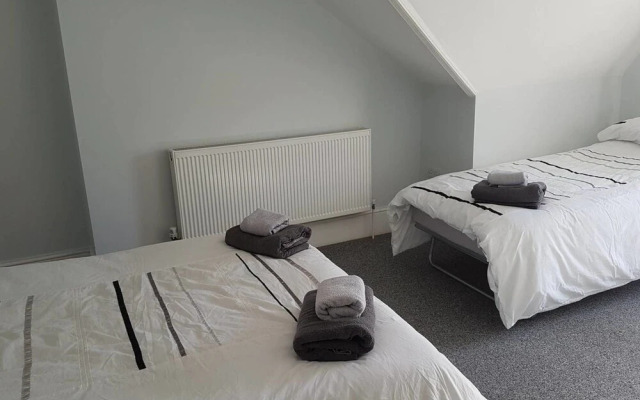 Sleeps 6 Fantastic Views