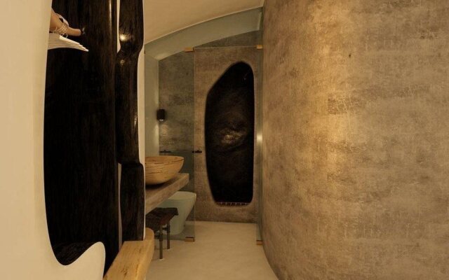 Tholos Resort