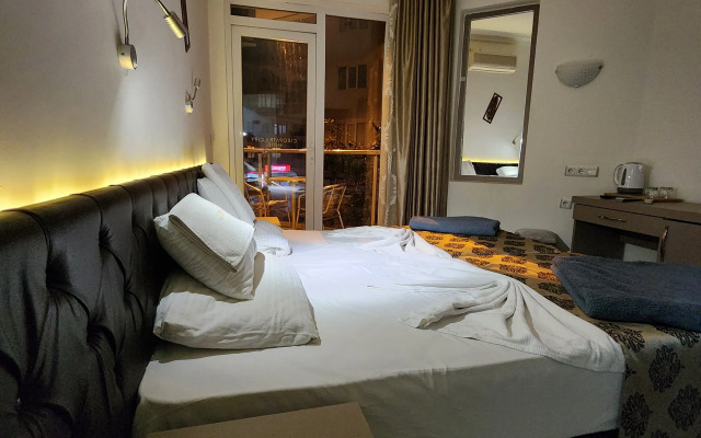 Cleopatra City Hotel