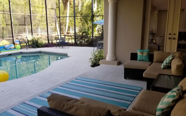 Mansion Getaway - Sleeps 24