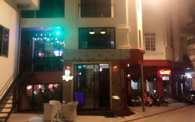 Hạ Long Starlight Hotel
