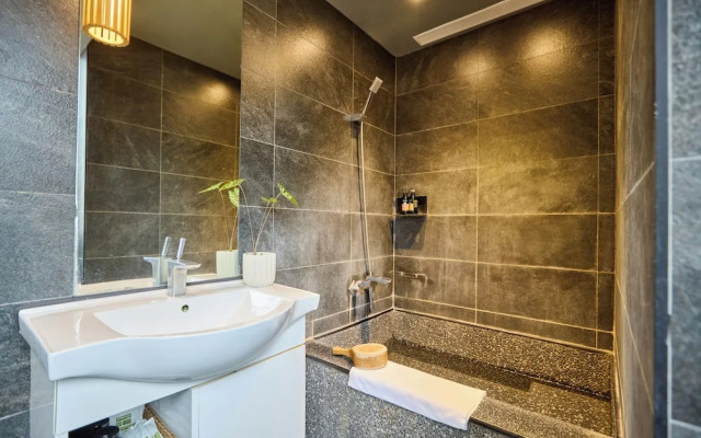 Tenlien onsen Hot Spring Hotel