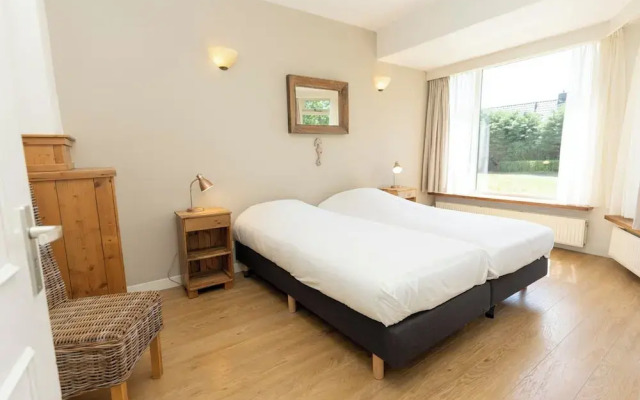 Cozy Texel Retreat With Garden