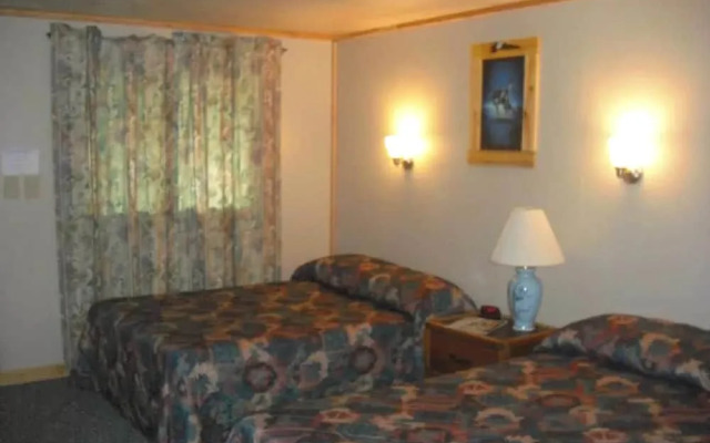 Hooks Hideaway Motel