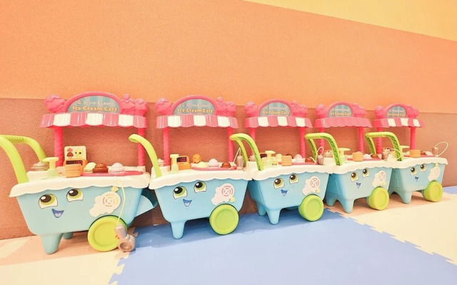 Jangyu Almond Kids Hotel