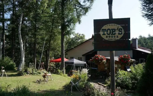 Tob's House