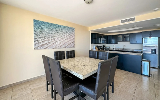 Amazing Location Close to it all Great Price